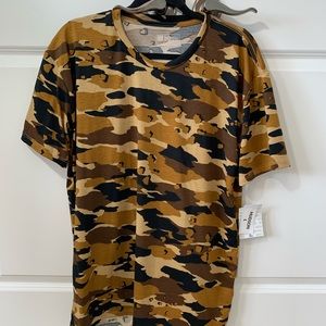 Lularoe Hudson Unisex tee camo size large